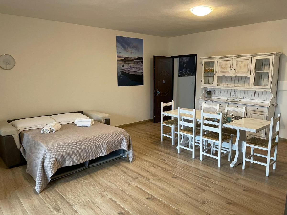 B&B Madie Castelsardo Exteriör bild